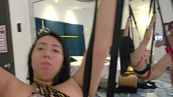Menggila dengan ibu tiriku dari Tiongkok di hotel murahan