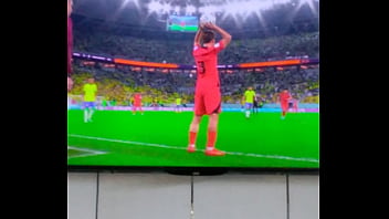 Brasil menggila di ranjang Korea