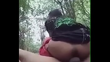 Gadis Seksi dari India