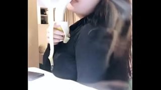 Monica Adhea, Model Indonesia yang Panas dan Bergairah, Menghisap dengan Penuh Nafsu