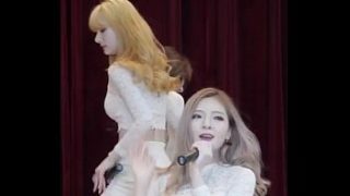 Gadis Korea yang Menggoda dan Penuh Gairah