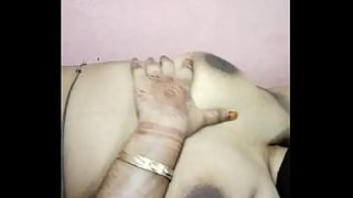 Gadis Desa India dan Bibi Tua Beraksi Ganas