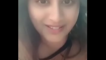 Gadis India Seksi yang Siap Membayar dengan Tubuhnya