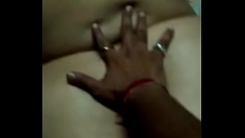 Monica Bhabhi, Istri India Gemuk Montok, Bikin Video Panas di Rumah dengan Suara Hindi yang Jelas