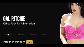 Ngeseks di Kantor Demi Naik Jabatan Gal Ritchie / Brazzers / Masukkan Kode XVPROMO di Situs Resmi untuk Diskon