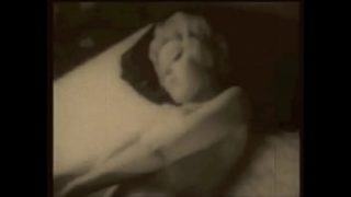 Ibu Tua yang Menggoda di Hari Ibu