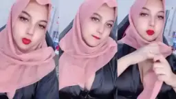 Live Streaming Hijab Seksi Pamer Payudara Montok