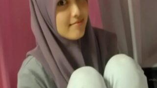 Mahasiswi nakal merekam tubuh telanjangnya dalam video panas Bangladesh