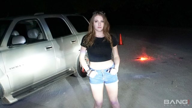 Melody Marks Menggunakan Memeknya untuk Menyelesaikan Masalah dengan Cara yang Menggoda