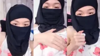 Ukhtie Menggoda dengan Daster Putih Tipis yang Membentuk Lekuk Tubuh