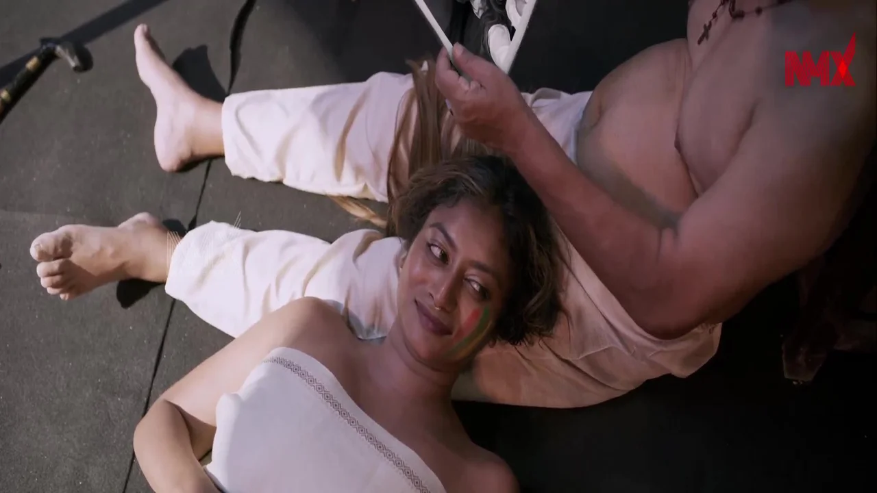 Vila Lola 2025: Episode 1 Seri Panas NMX dengan Adegan Ranjang yang Menggoda