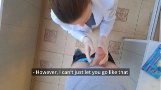 Dokter muda Rusia mengisap kontolku saat pemeriksaan! (ASMR POV)