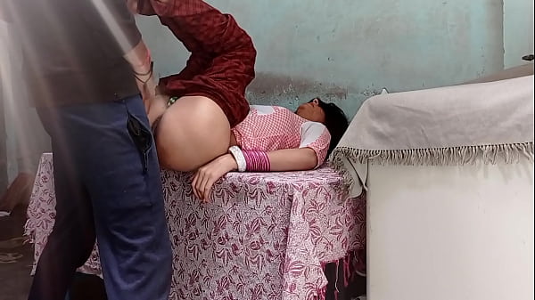 Pasangan Desa India Bercinta dengan Suara Hindi yang Menggairahkan