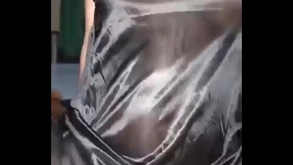 Video panas Indonesia, adegan mesra dengan cewek montok dada besar dan kulit mulus