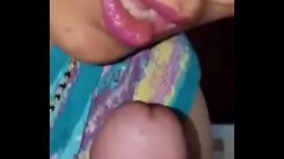 Malam panas dengan suara desah istri mengisap kontol suami