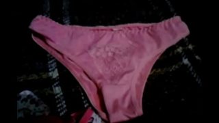 Celana Dalam Kekasihku yang Menggoda