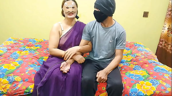 Bhabhi India Mengisahkan Bagaimana Kakak Tiri Menghajar dan Melebarkan Memeknya dengan Audio Hindi Jernih Bagian 1