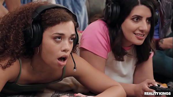 Mode Co-op Panas untuk Gadis Gamer