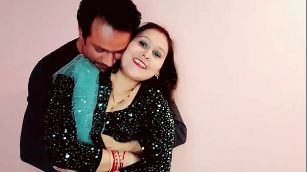 Gairah Membara di Ranjang Cinta Desi