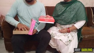 Diwali ki raat, maami ki rasili choot ke patakhe jalakar manayi ek atirikt aag ka tyohar