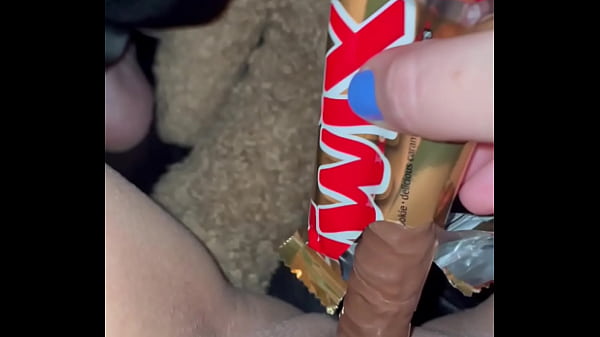 Kopi Cappuccino dan Cokelat Twix Menggoda Lubang Pink Perawanku yang Ketat di Usia 18-Tantangan Makanan Mesum-Masturbasi Panjang dengan Rintihan-Nona Arab Saudi Amatir Terbaik-Salju Putih dari Los Angeles yang Mengidamkan BBC Amerika