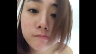 Gadis Seksi di Kamar Mandi