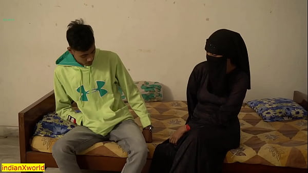Gadis Berhijab India Digoyang Teman Suami! Aku Rela Istriku Dihamili
