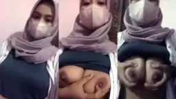 Dikirimin Foto Payudara Besar Bertudung