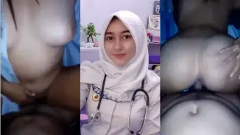 Dokter Seksi Ngentot dari Belakang Gaya Anjing