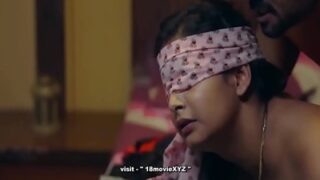Istri Bertutup Mata dan Suaminya dalam Serial Web Seks India