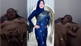 Masturbasi Menggoda di Kamar dengan Hijab