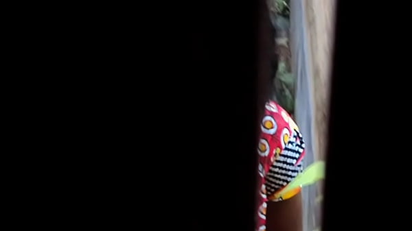 Desi Kencing dan Air Seni4.AVI