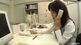 Mengisap Kontol di Kantor Jadi Cara Terbaik untuk Melepas Stres