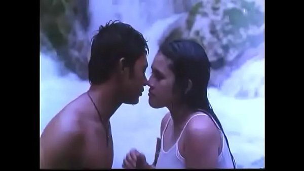 Adegan telanjang sensual dari film-film populer