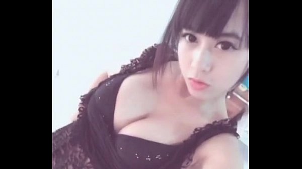 Tarian menggoda gadis Tiongkok yang memikat hati