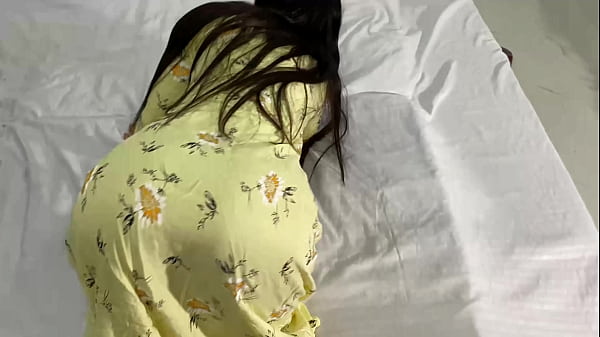 Saat tukang susu minta bayaran, nyonya telanjang dan sodomi pantatnya