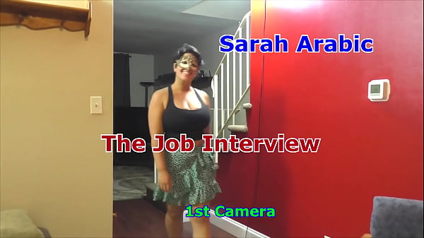 Wawancara Panas Sarah Arab di Depan Kamera Pertama