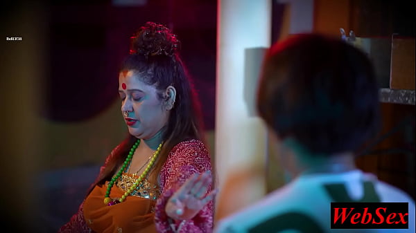 Mata Ji Memberkahimu dengan Gairah! Serial Web India yang Menggoda dan Viral