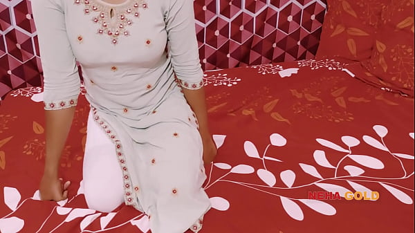 चाची की बेटी को धड़ल्ले से चोदा