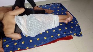 Bibi Menggoda di Ranjang Saat Suaminya Tak Bisa Memuaskan