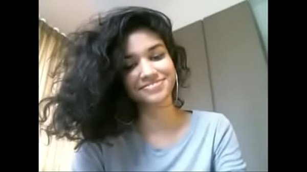 Gadis Desi Menggoda di Webcam, Aksi Mesra MMS yang Menggairahkan