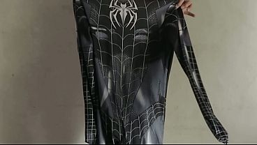 NGENTOT HABIS-HABISAN SAMA CEWEK COSPLAYER SPIDERMAN HITAM SAMPE CROT BERULANG DI DALEM MEMEKNYA – FILM PANAS INDONESIA