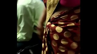Mata-Mata Ibu Rumah Tangga Seksi