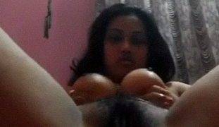 Bengal Barat panas, aksi solo menggoda di Xvideo