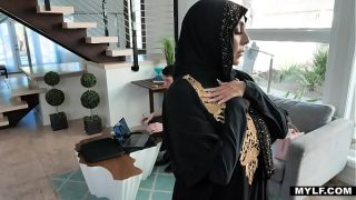 Kylie Kingston selalu takut mengakui hasrat terlarangnya, terlebih karena ia begitu taat pada agama.
