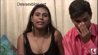 Naina dan Vikki Beraksi Mesra di Ranjang Rumah