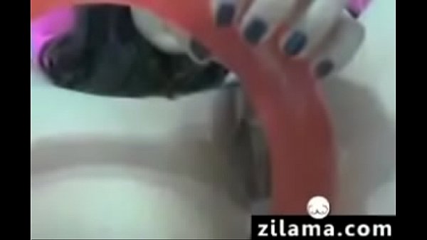 Gadis Tiongkok Memasukkan 24 Inci ke Dalam Pantatnya-2