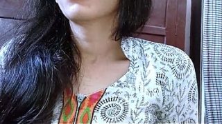 Pemilik rumah ngewe habis-habisan sama tukang listrik di kamar.