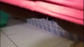 Cewek Desi lagi pipis