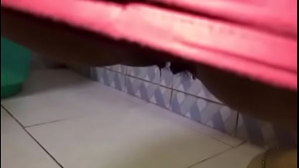 Cewek Desi lagi pipis
